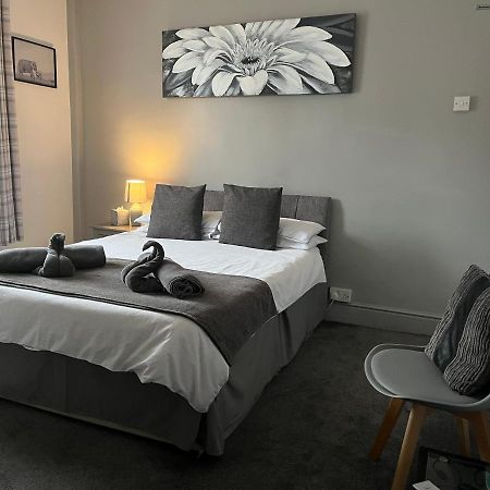 The Swan Hotel Kington  Eksteriør billede