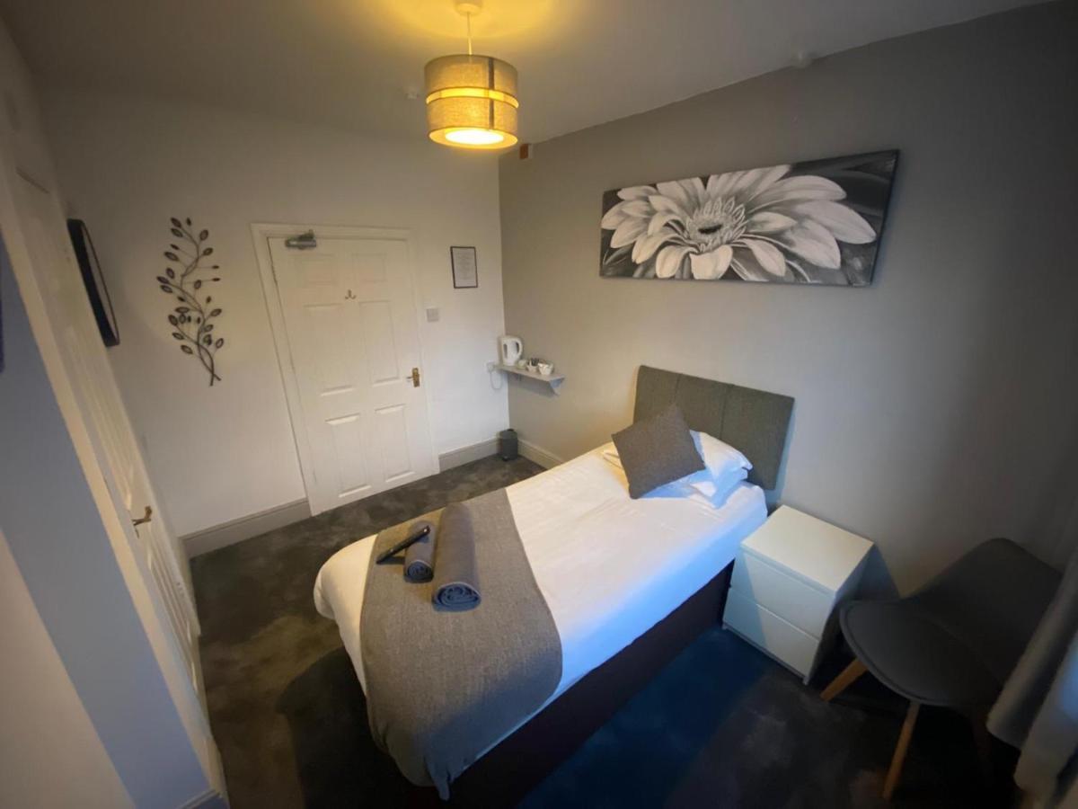 The Swan Hotel Kington  Eksteriør billede